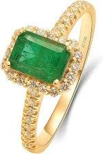 Women's emerald ring