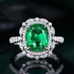 Women's emerald ring