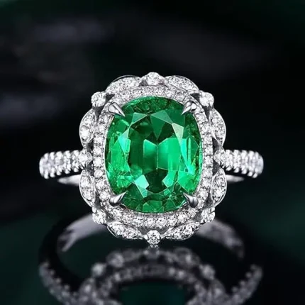 Women's emerald ring