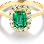 Women's emerald ring