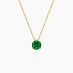 Women's emerald necklace with brilliant-cut diamonds and 18 carat gold -12.76 grams - code: ndf1325