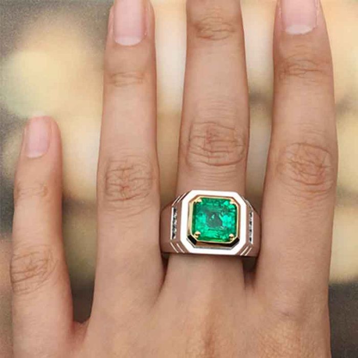 Mens 18K Gold Ring Emerald Diamond RGM1709