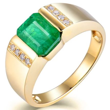 Men’s ring with emerald and brilliant