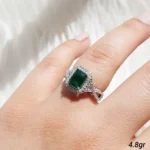 Women’s Emerald Gold Ring – Elegant Jewelry Code 10160