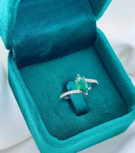 Women’s Emerald Gold Jewelry Ring – Code 10393
