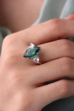Women’s Emerald Gold Jewelry Ring – Code 10437