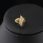 Attractive women's rings with diamonds and 100% 18k gold for women's engagement - best quality