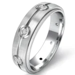 18K men’s gold ring with brilliant-cut diamonds WRGM1288