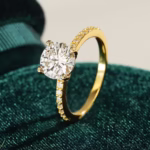 Women's gold ring with luxery diamond gemstone and 100% genuine - Image 2