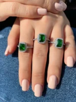 Women’s Emerald-Cut Emerald Gold Ring – Code 10226
