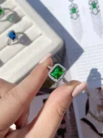 Women’s Emerald-Cut Emerald Gold Ring – Code 10226