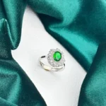 Women’s Emerald Flower Design Ring – Code 10273