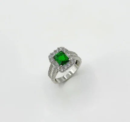 Women’s Emerald Gemstone Ring – Gold, Code 10702