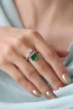 women’s square gold ring