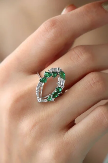 Women’s Gold Ring – Unique Teardrop Design, Code 10436