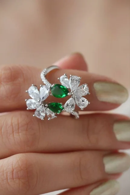Double-Sided Floral Majesty Women’s Emerald Gold Ring – Code 11085