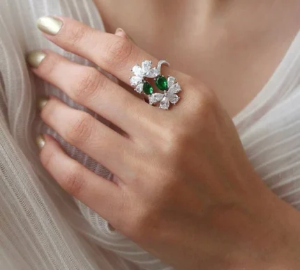 Double-Sided Floral Majesty Women’s Emerald Gold Ring – Code 11085