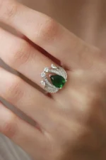 Emerald Gold Crown Design Ring – Code 11087