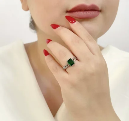 Women’s Emerald Gemstone Ring – Cartier Style, Gold, Code 11190