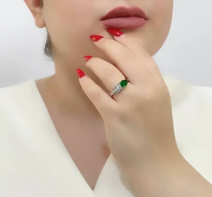 Women’s Emerald Ring – Simple Blossom Design, Code 11193