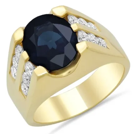 Yellow gold men’s ring with brilliant diamond and sapphire – front view