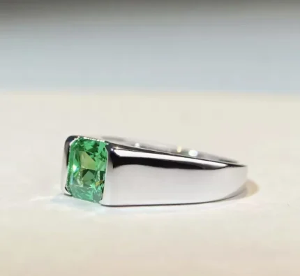 IMAGE_URL" alt="Platin Smaragd Diamantring aus massivem PT950 für Herren