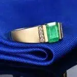 Men’s ring with emerald and brilliant , model rgm1695