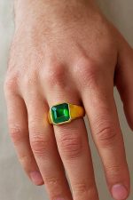 men’s emerald gold ring